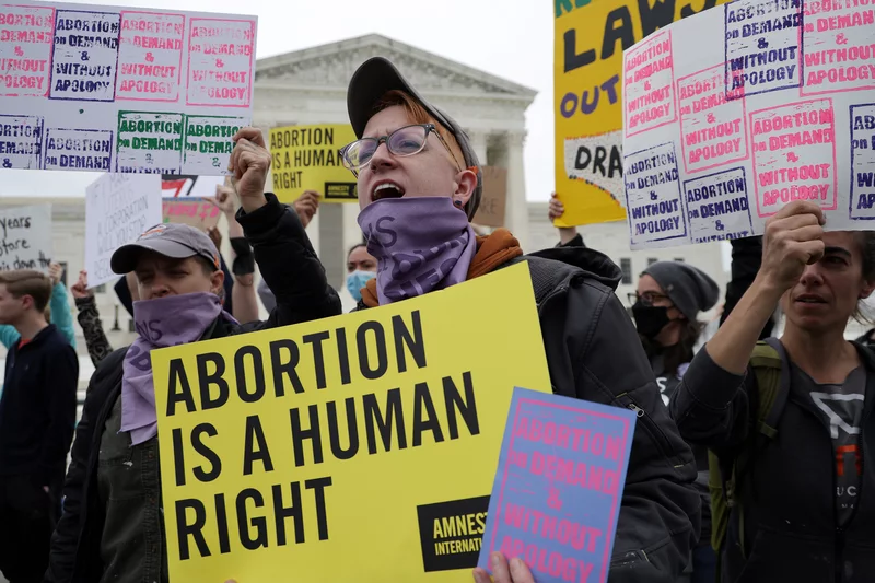 Dampak Buruk Pembatalan Roe v. Wade